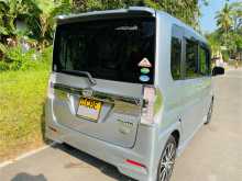 https://riyasewana.com/uploads/daihatsu-tanto-custom-2015-48184112503.jpg