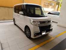 Daihatsu TANTO Custom 2017 Car