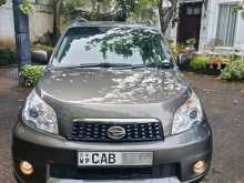 Daihatsu Terios 2014 SUV
