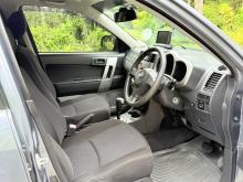 https://riyasewana.com/uploads/daihatsu-terios-251443217915.jpg