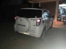 Daihatsu Terios Premium 2011 SUV