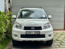 Daihatsu Terios 2010 SUV