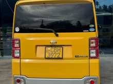 https://riyasewana.com/uploads/daihatsu-wake-2016-2114213312913.jpg