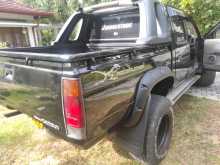https://riyasewana.com/uploads/datsun-d21-1993-122442512952.jpg