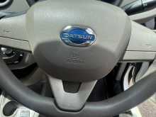https://riyasewana.com/uploads/datsun-redi-go-2017-1910015912113.jpg