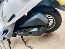 https://riyasewana.com/uploads/demak-scooter-713091513574.jpg