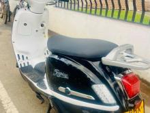 https://riyasewana.com/uploads/demak-scooty-262039246694.jpg