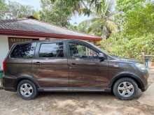DFSK Glory 2016 SUV