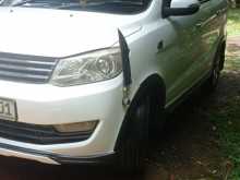 DFSK Glory 330 2017 SUV