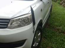 DFSK Glory 330 2017 SUV