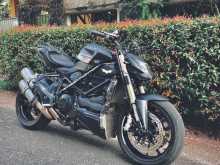 https://riyasewana.com/uploads/ducati-streetfighter-848-121231713231.jpg