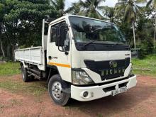 Eicher 1080 Pro 2016 Lorry