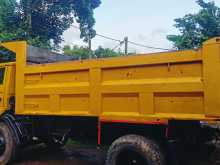 https://riyasewana.com/uploads/eicher-tipper-2009-2914582912584.jpg