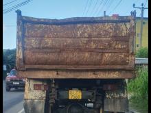 https://riyasewana.com/uploads/eicher-tipper-517174217215.jpg