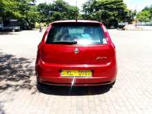 https://riyasewana.com/uploads/fiat-grande-punto-2007-2418460912352.jpg