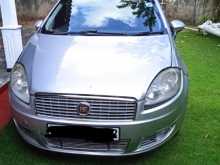 Fiat Linea 2012 Car