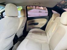 https://riyasewana.com/uploads/fiat-linea-emotion-128513217915.jpg