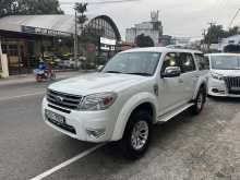 Ford Everest 2012 SUV