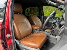 https://riyasewana.com/uploads/ford-everest-2016-1210521812413.jpg