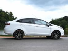 Ford Fiesta 2011 Car