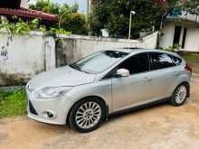 Ford Focus 2012 Car