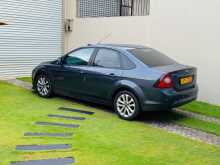 Ford Focus Ghia 2011 Car