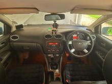 https://riyasewana.com/uploads/ford-focus-ghia-61422296394.jpg