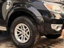 Ford Everest 2011 SUV
