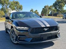 Ford Mustang 2025 SUV