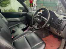https://riyasewana.com/uploads/ford-ranger-44-9104044553.jpg