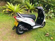 https://riyasewana.com/uploads/hero-activa-3116530413042.jpg