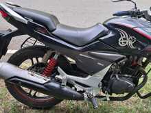 Hero CBZ Xtreme 2015 Motorbike