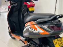 https://riyasewana.com/uploads/hero-dash-11508291224.jpg