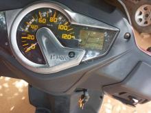 https://riyasewana.com/uploads/hero-dash-18115033614679.jpg