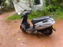 https://riyasewana.com/uploads/hero-dash-2415050413843.jpg
