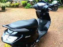 https://riyasewana.com/uploads/hero-dash-3020505519806.jpg