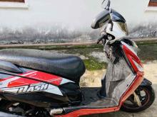 https://riyasewana.com/uploads/hero-dash-615395924761.jpg