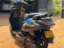 https://riyasewana.com/uploads/hero-dash-921270424971.jpg