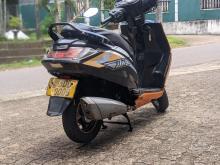 https://riyasewana.com/uploads/hero-dash-vx-910341419145.jpg