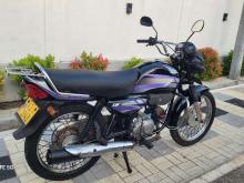 https://riyasewana.com/uploads/hero-duwan-100-41848186674.jpg