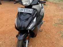 https://riyasewana.com/uploads/hero-hero-20630394223.jpg