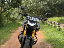 Hero Hunk 160r 4V 2025 Motorbike