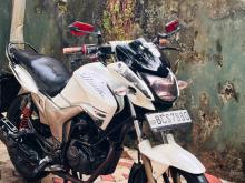 Hero Hunk 2015 Motorbike