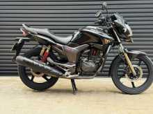 Hero Hunk 2015 Motorbike