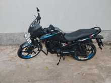 Hero Hunk 2015 Motorbike