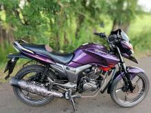 Hero Hunk 2016 Motorbike
