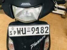 Hero Pleasure 2011 Motorbike