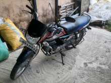 Hero HF Deluxe 2016 Motorbike