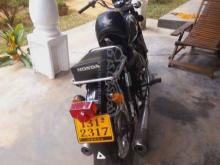 https://riyasewana.com/uploads/hero-honda-125-benly-11155921479146.jpg