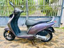 https://riyasewana.com/uploads/hero-honda-activa-128104713882.jpg